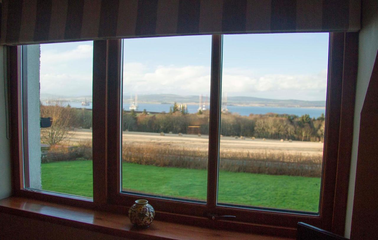 High Fields Bed & Breakfast Cromarty Bagian luar foto