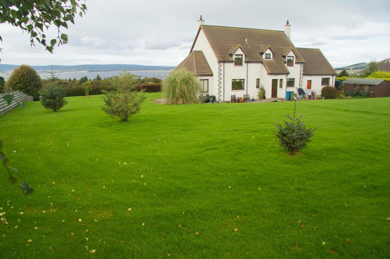 High Fields Bed & Breakfast Cromarty Bagian luar foto