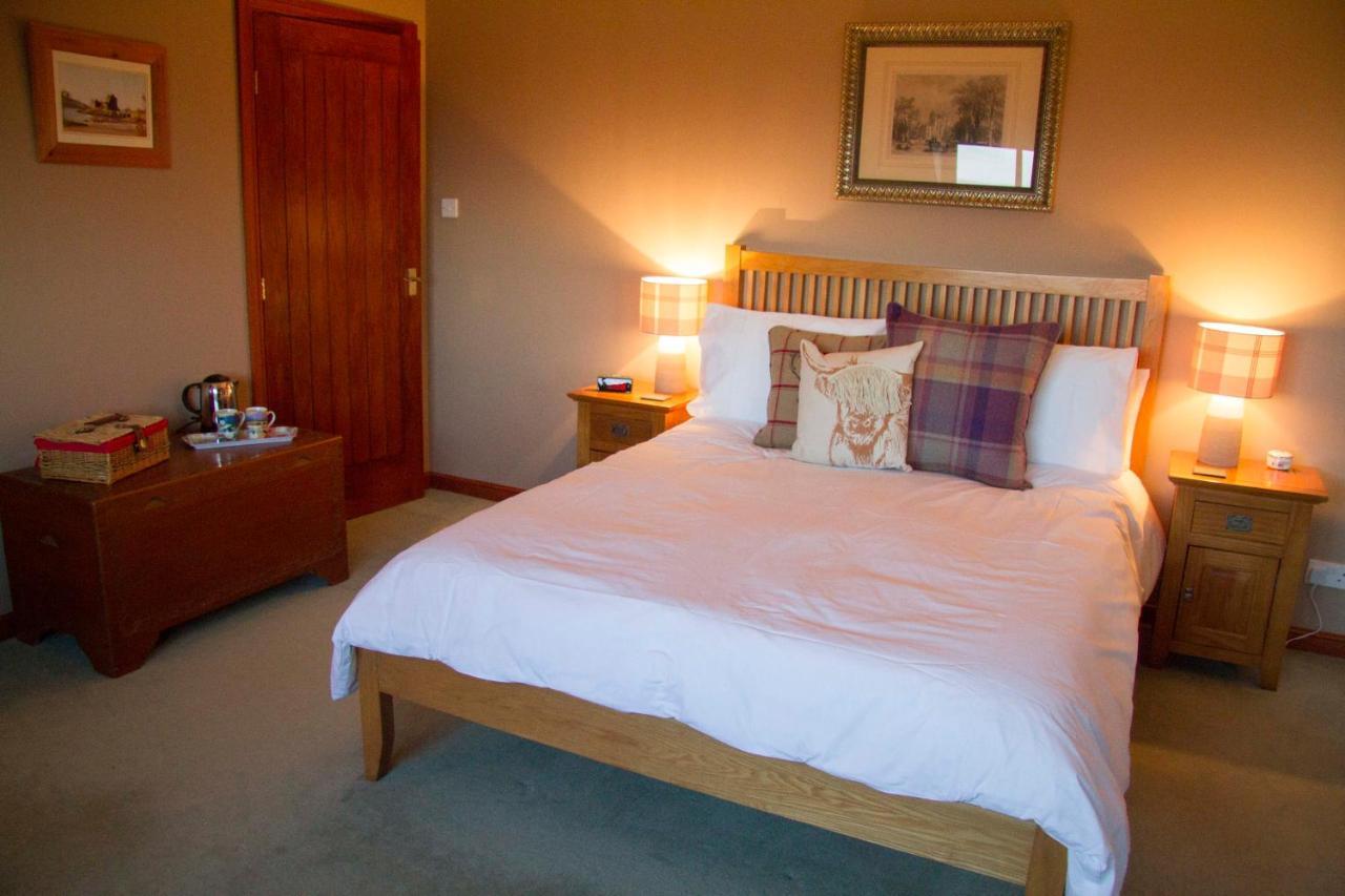 High Fields Bed & Breakfast Cromarty Bagian luar foto