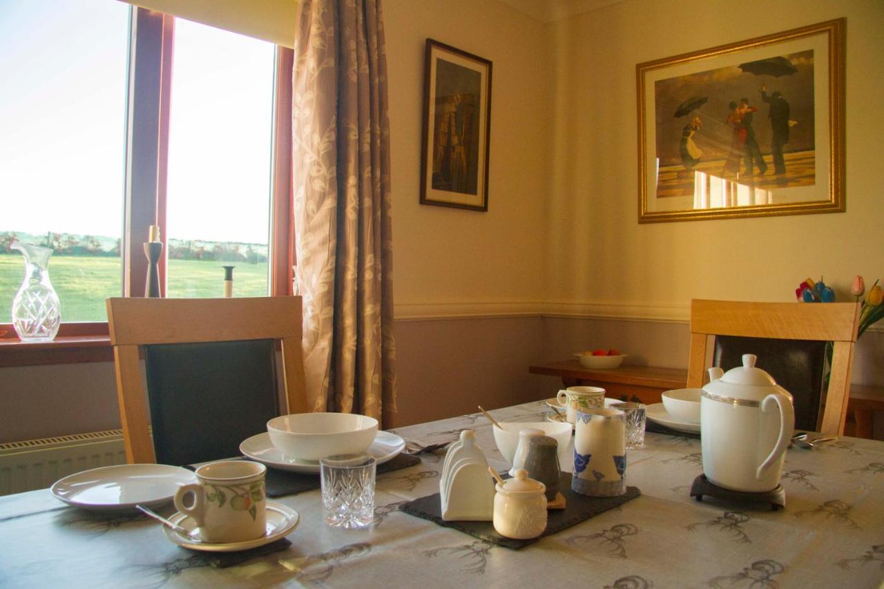 High Fields Bed & Breakfast Cromarty Bagian luar foto